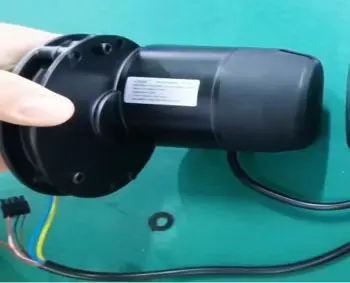 Robooter E40 brushless motor left side with wiring harness and connector.